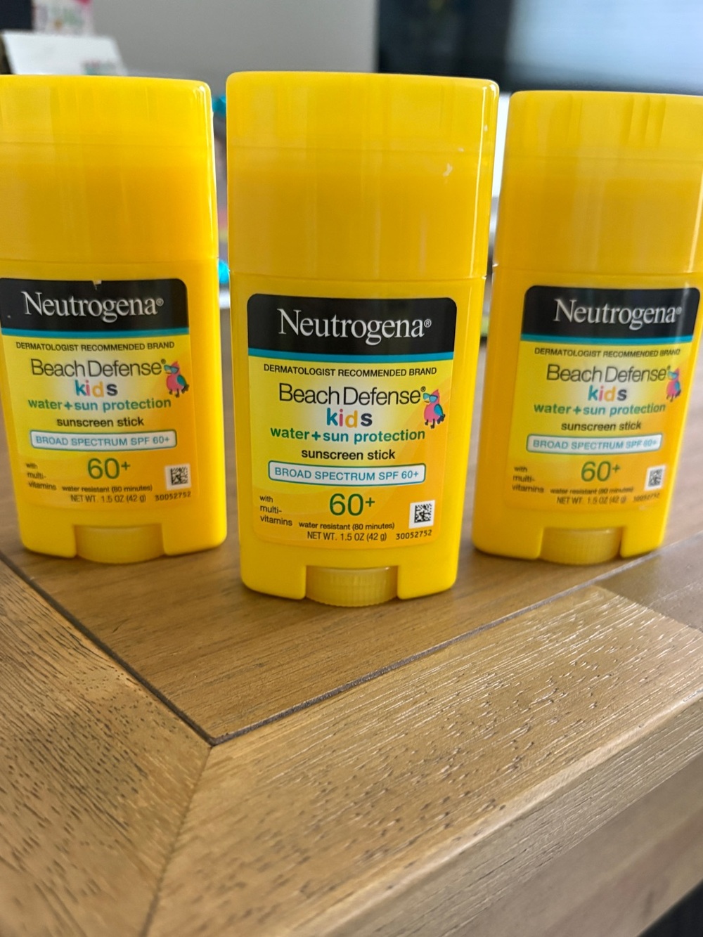 Set of 3 Neutrogena Beach Defense Kids SPF 60+ Broad Spectrum Sunscreen Sticks